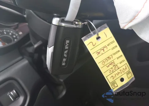 2020 Ram 1500 Big Horn 4X2 6'4 Box z USA, uszkodzony, nr VIN 1C6RREBT0LN277733